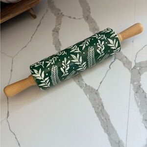 Target Bullseye Playground Ceramic Rolling Pin Green Holly Embossed Wood Handles